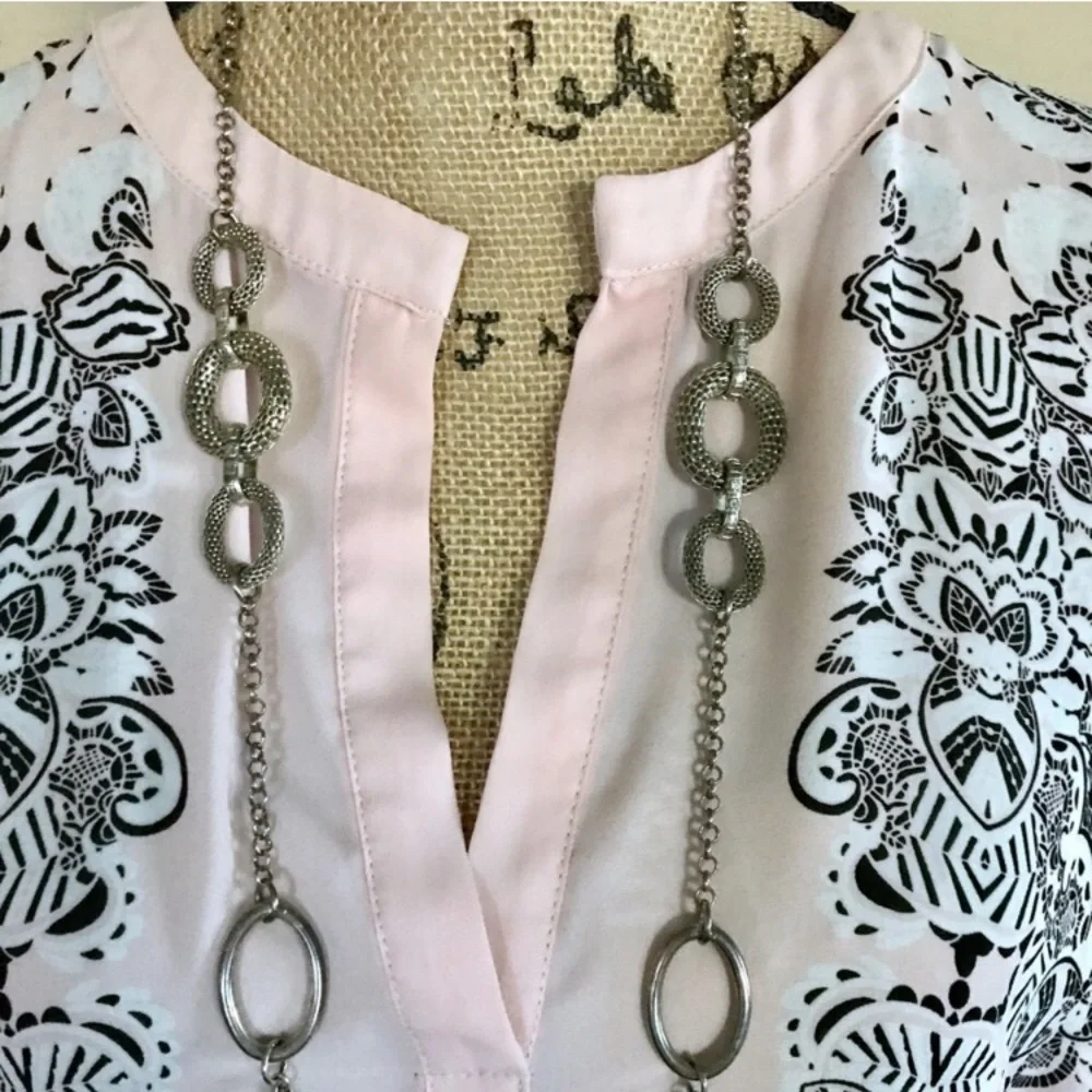 •Carmen Marc Valvo• print chiffon top {C18} - Picture 3 of 5